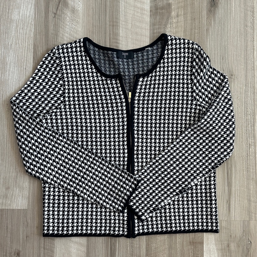 Tahari Black & White Houndstooth Zip Cardigan Size M